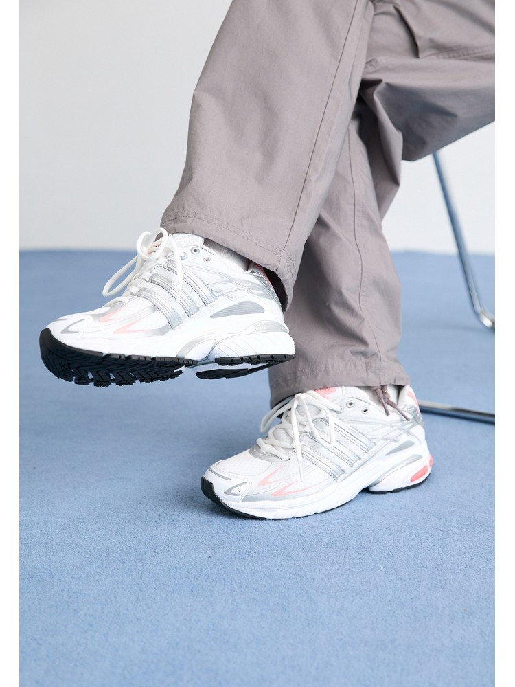 

Кроссовки женские Adidas Originals AD111A2KY белые 39 1/3 EU, Белый, AD111A2KY