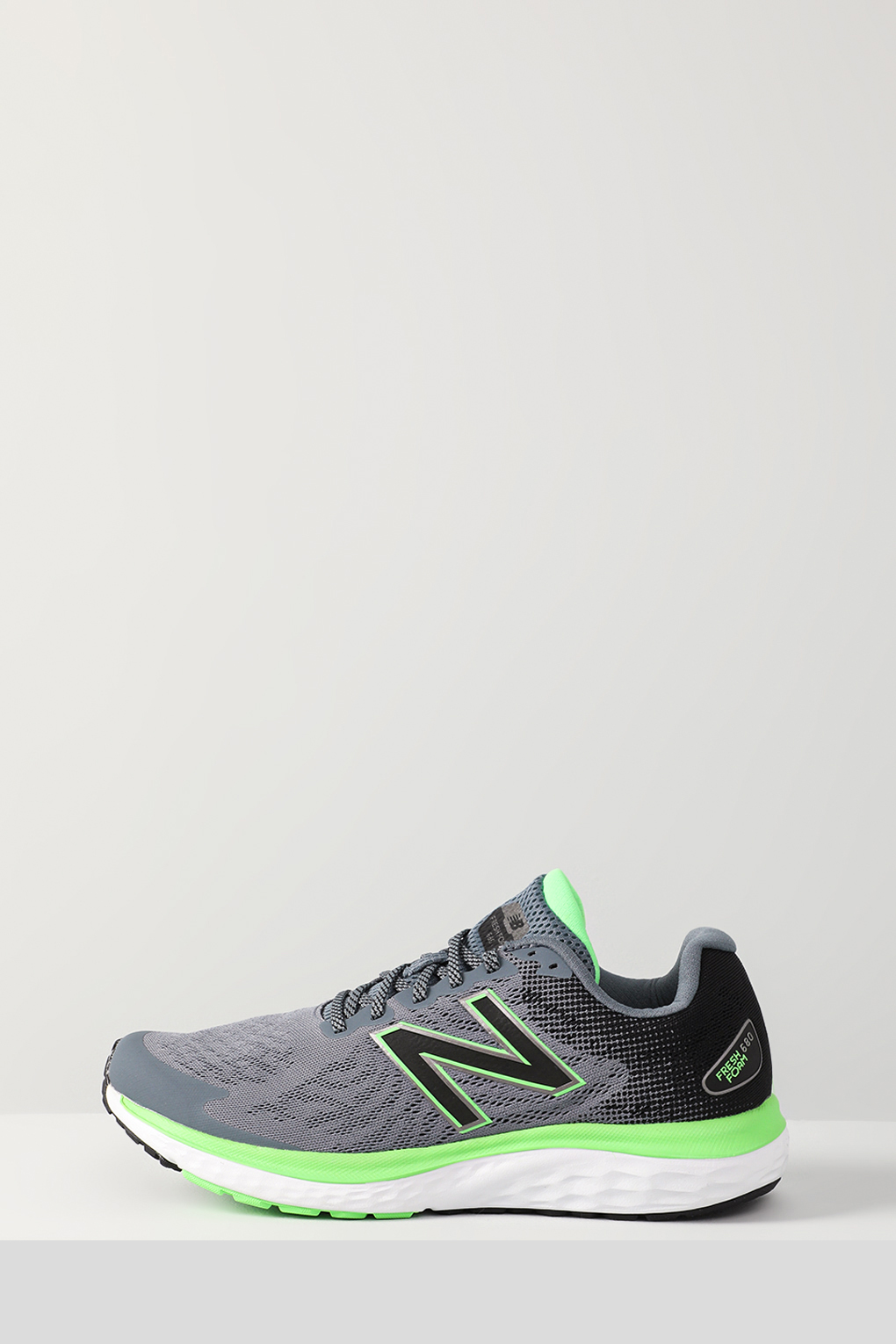 

Кроссовки мужские New Balance M680CG7 серые 9 US, Серый, M680CG7