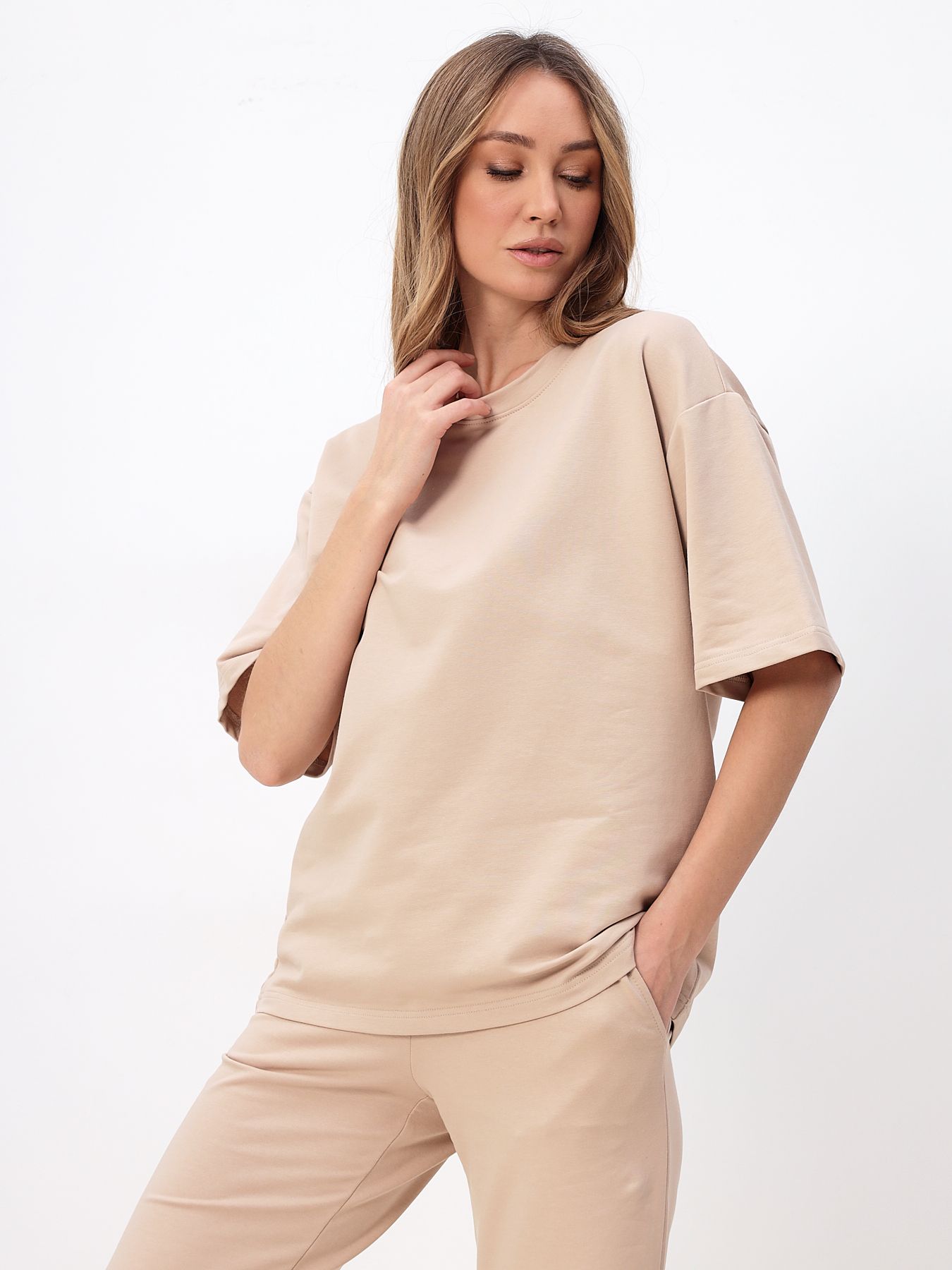 

Футболка женская MOM №1 MOM-2151 бежевая 2XL, Бежевый, MOM-2151