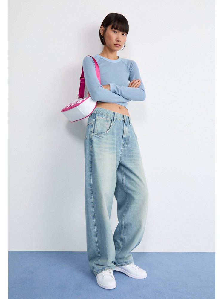 

Кеды женские Adidas Originals AD111A2LQ белые 40 2/3 EU, Белый, AD111A2LQ