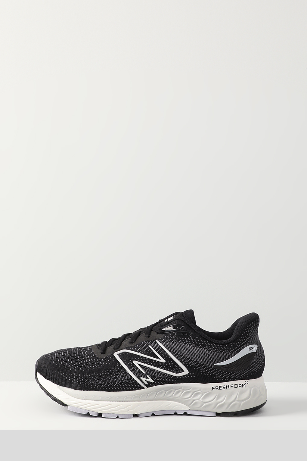 

Кроссовки женские New Balance W880 черные 6 US, Черный, W880