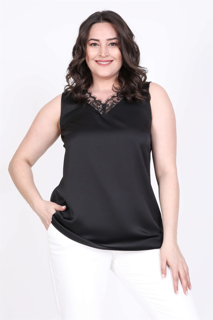 

Блуза женская My Line Moda 872 черная 48 RU (товары доставляются из-за рубежа), 872