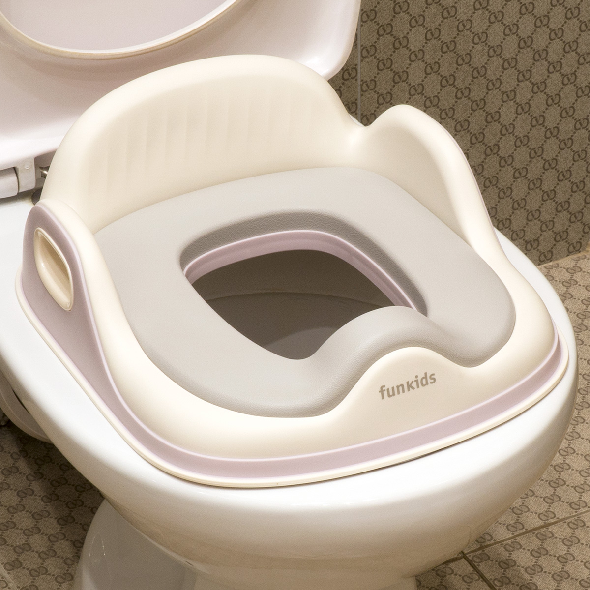 Сиденье для унитаза детское анатомическое FunKids Toilet Nest 6216-Purple 1515₽