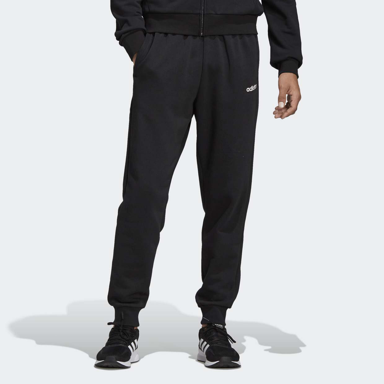 

Спортивные брюки мужские Adidas Essentials Fleece Cuff DU0372 черные M, Essentials Fleece Cuff DU0372