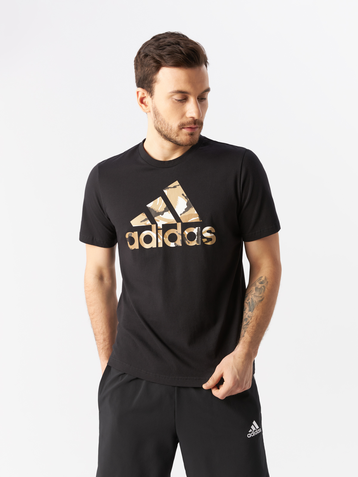 

Футболка мужская Adidas H06730 черная XS, Черный, H06730