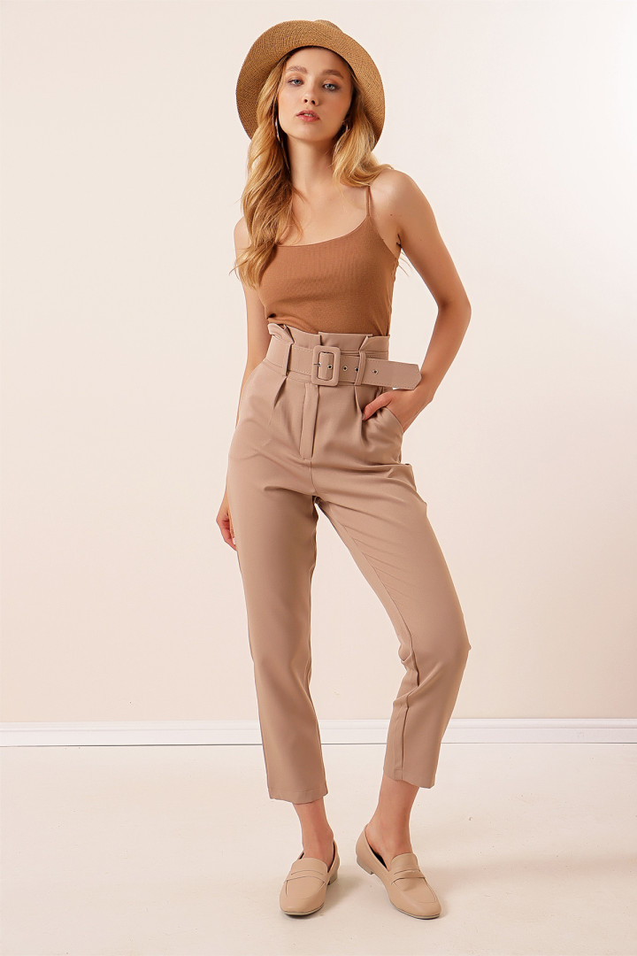 

Брюки женские Giensonline Z-000007383_C08 бежевые 38 (товары доставляются из-за рубежа), Z-000007383_C08