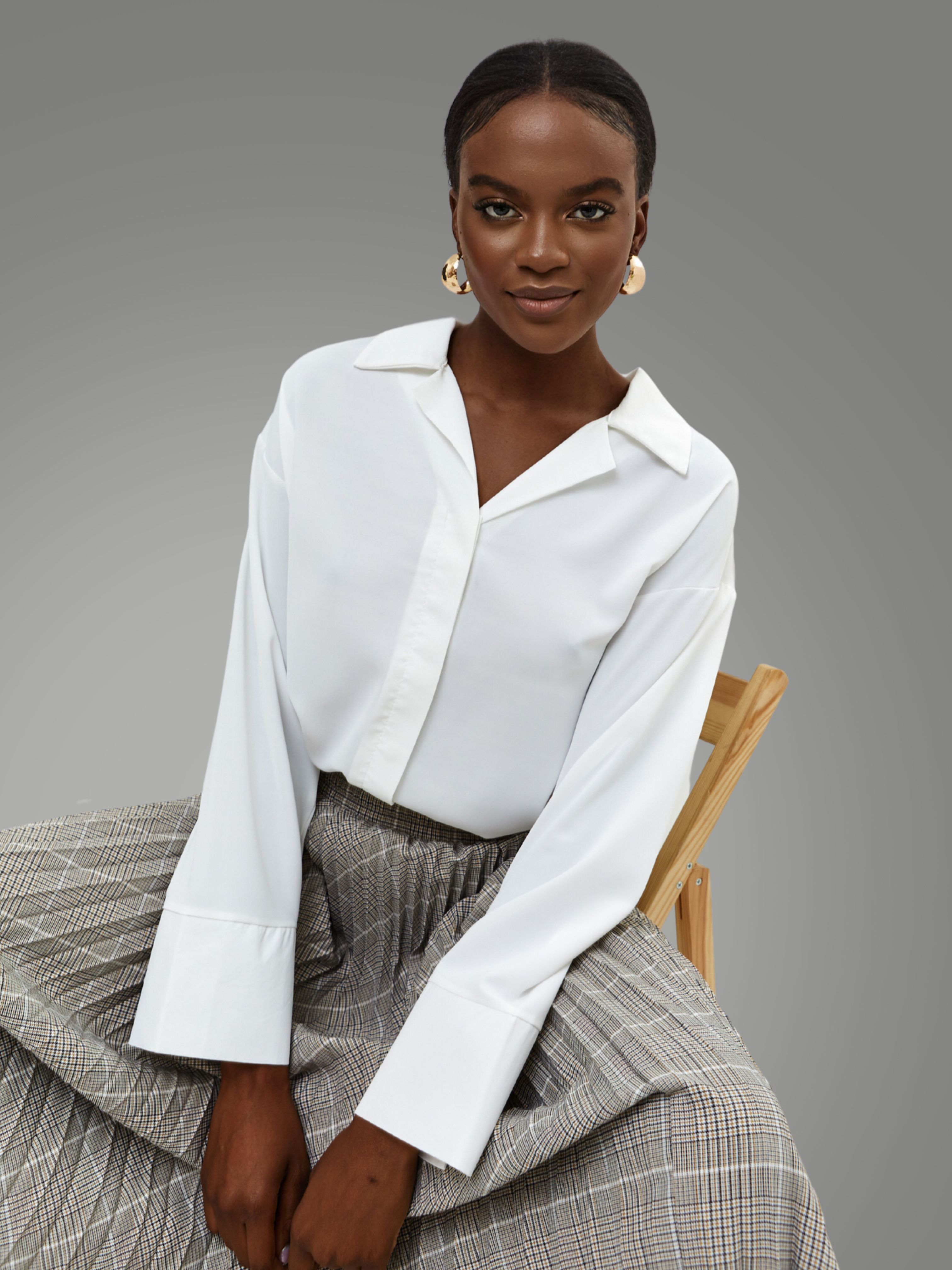 Блуза женская Wellmarts классическая белая 48 RU