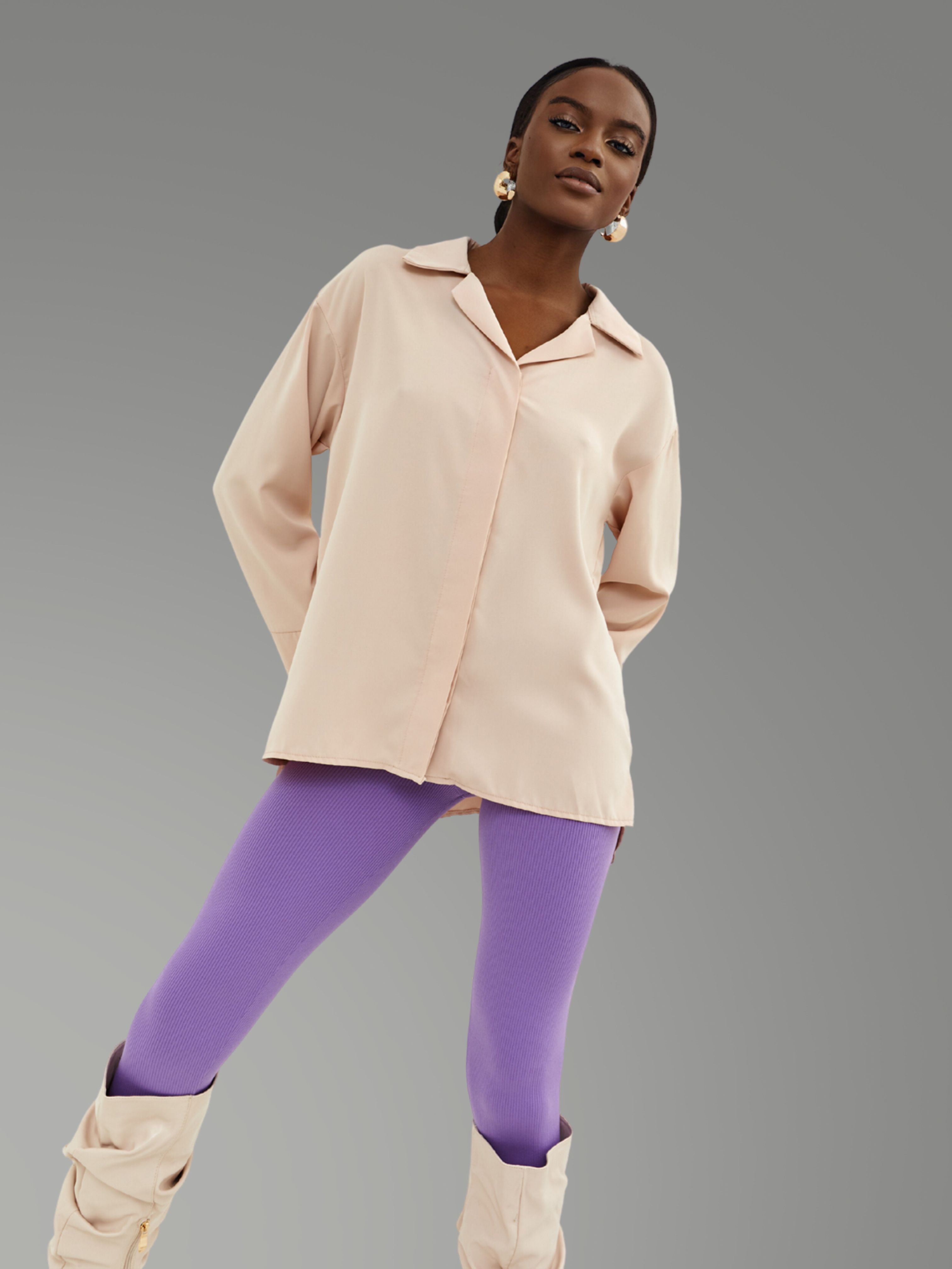 Блуза женская Wellmarts классическая бежевая 46 RU