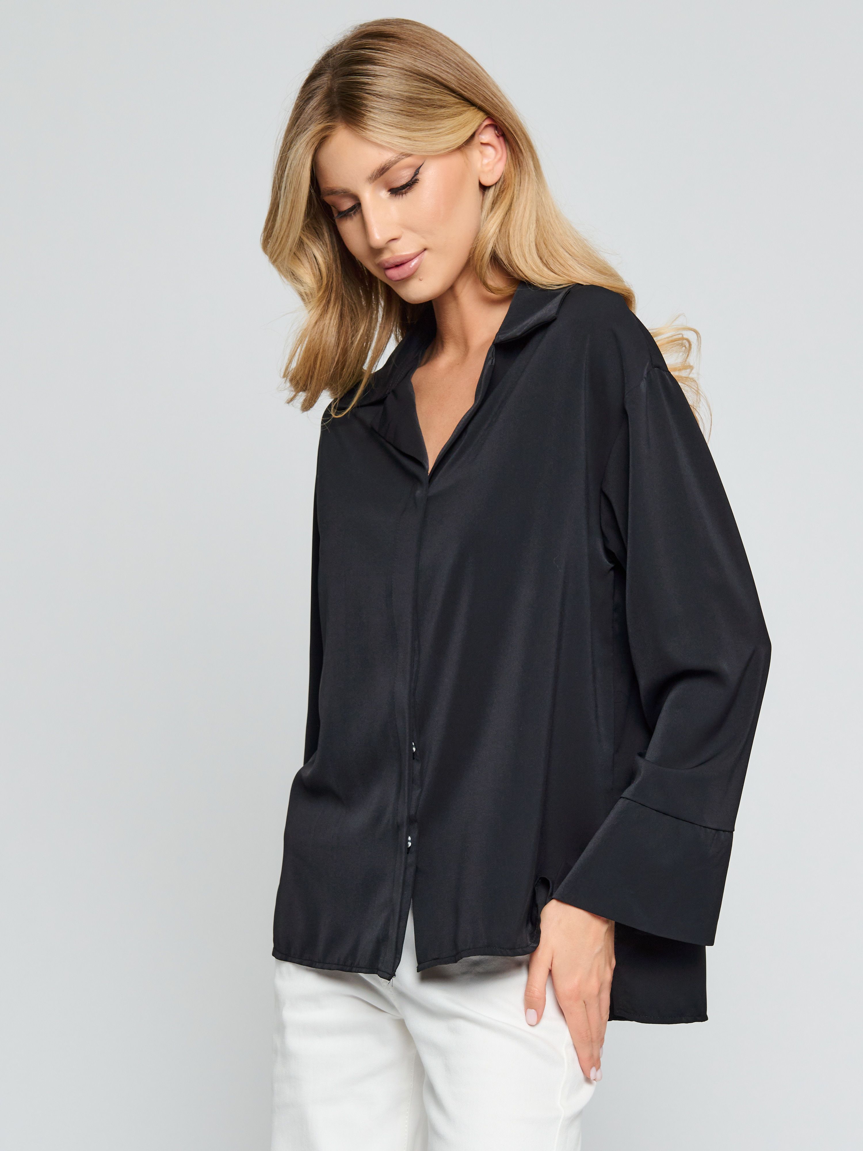 Блуза женская Wellmarts классическая черная 44 RU