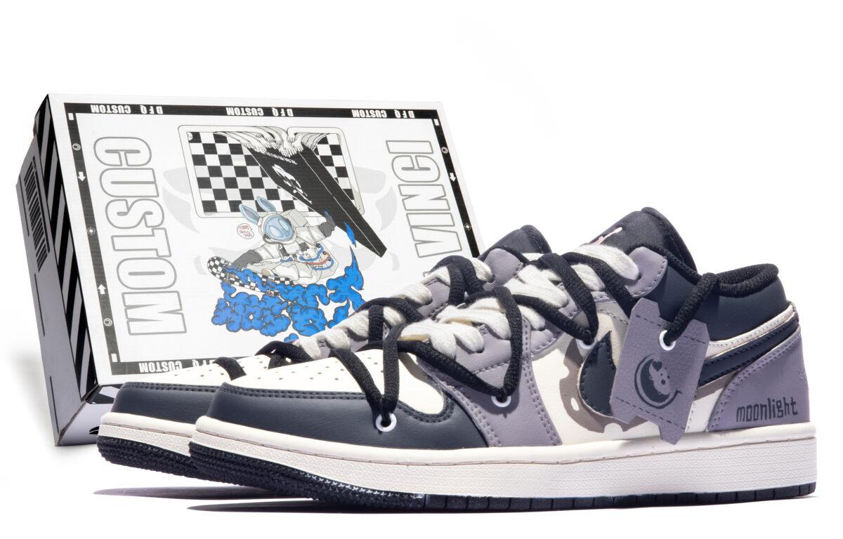 

Кеды унисекс Jordan Air Jordan 1 Low серые 42.5 EU, Серый, Air Jordan 1 Low