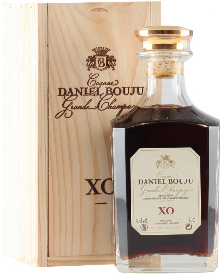

Коньяк Daniel Bouju, XO, 25 лет, 40 %, 700 мл, carafe & wooden box