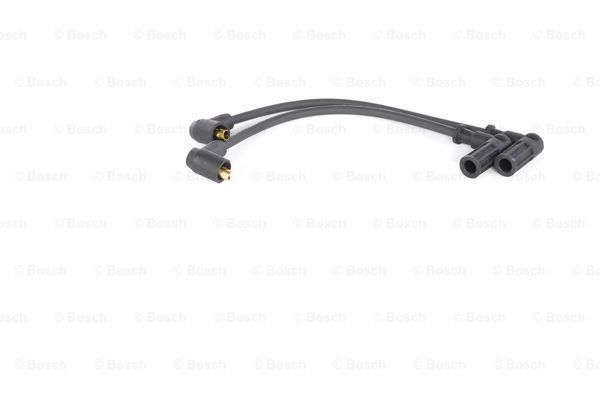 

Комплект проводов зажигания BOSCH 0 986 356 752