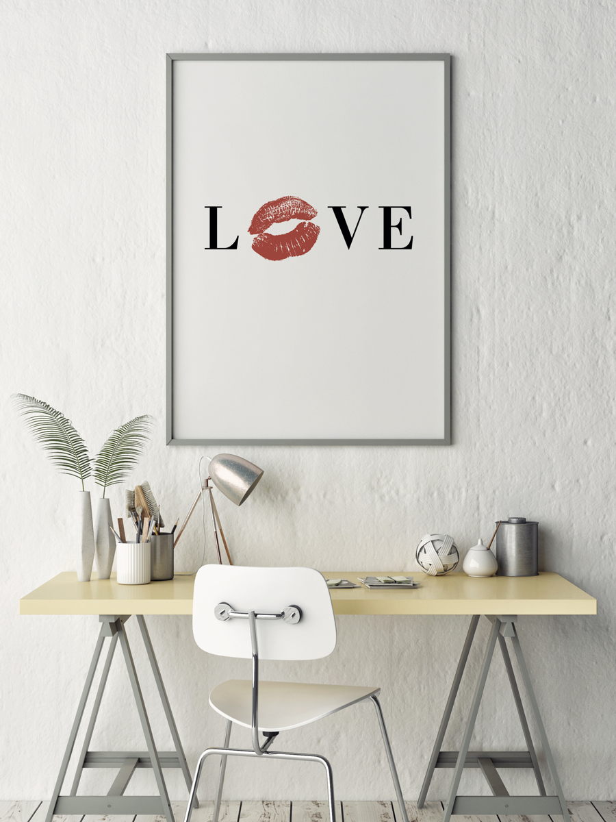 

Постер Love 60х90 в тубусе