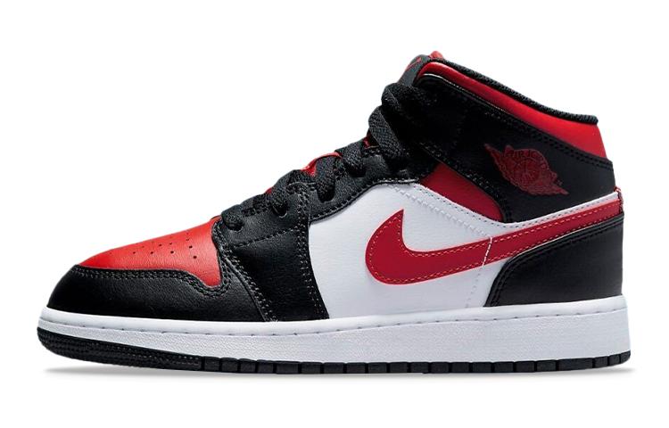 

Кеды унисекс Jordan Air Jordan 1 Mid Alternate Bred Toe GS разноцветные 40 EU, Разноцветный, Air Jordan 1 Mid Alternate Bred Toe GS