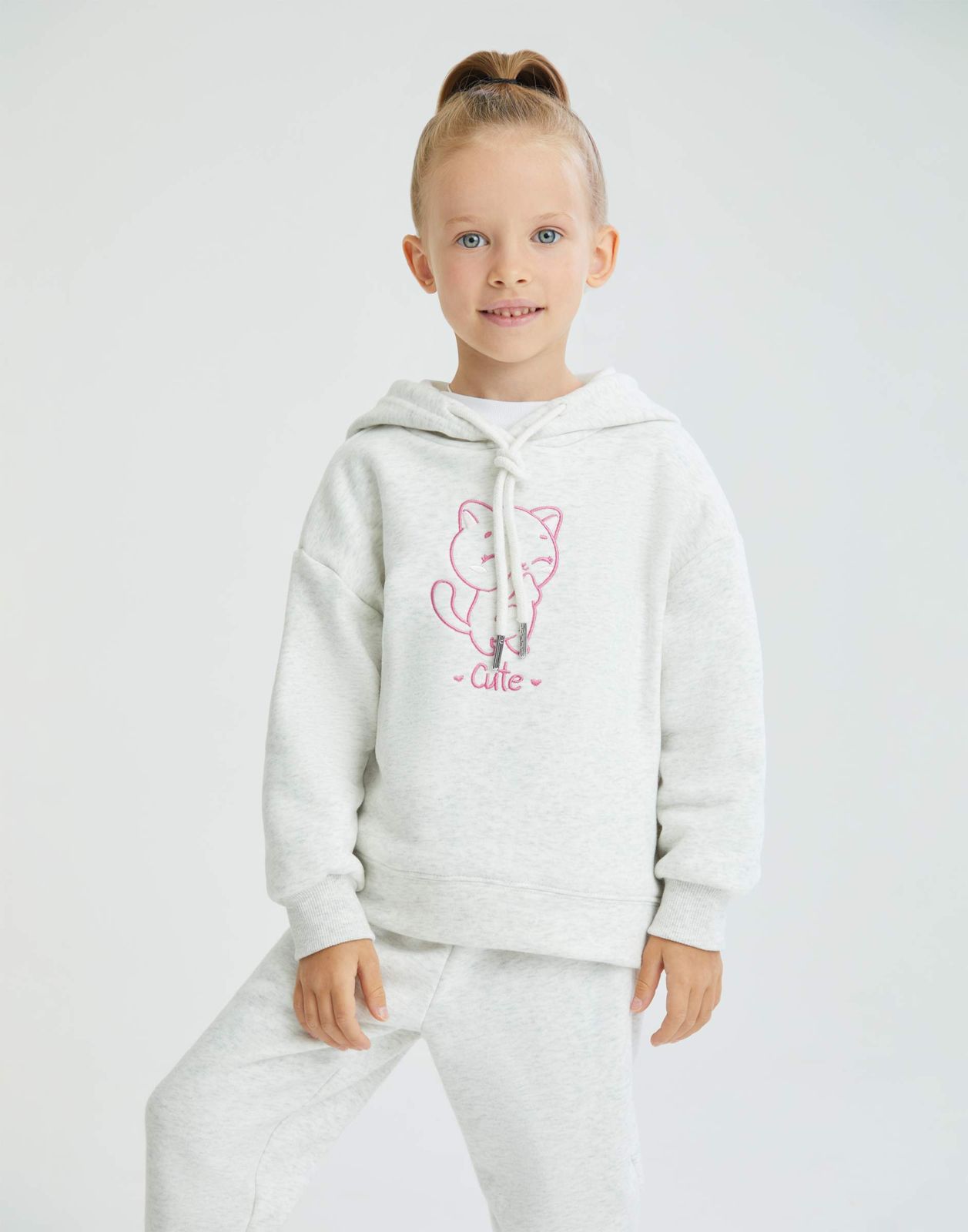 

Худи для девочки Gloria Jeans GAC024338 серый меланж 2-4г/104, GAC024338