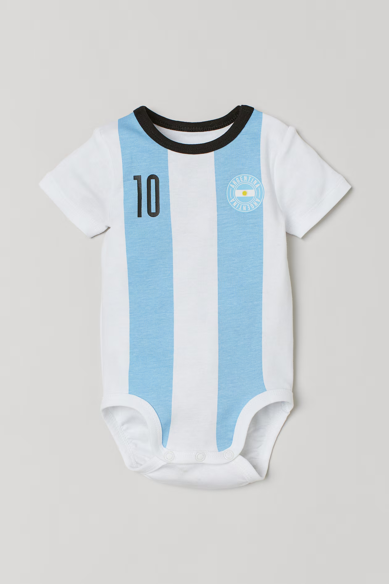 Боди детское для мальчиков HM Football Bodysuit 0967249001 белое 86 1899₽