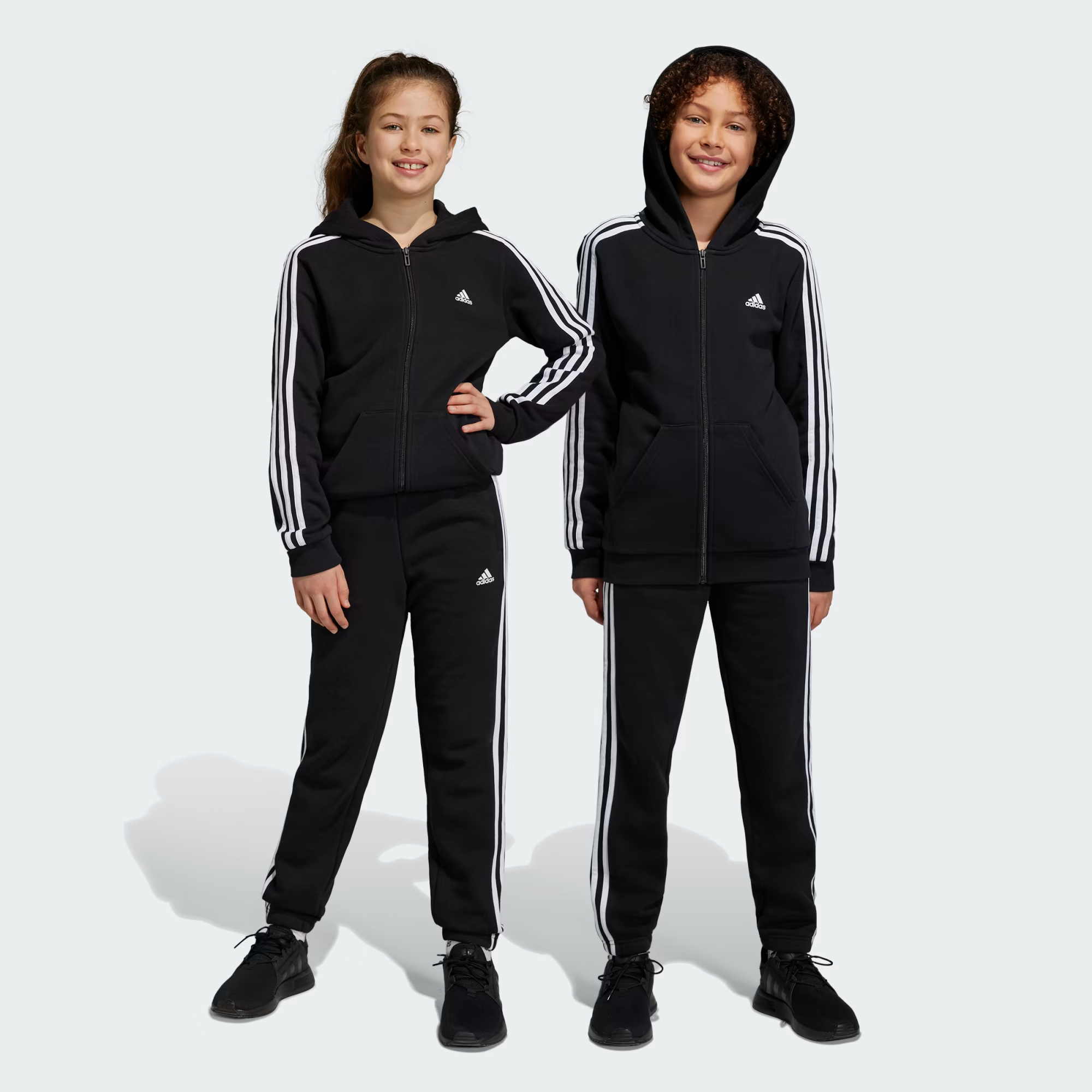 Брюки детские Adidas Essentials 3-stripes Fleece HR6333 черные 152 adidas черный