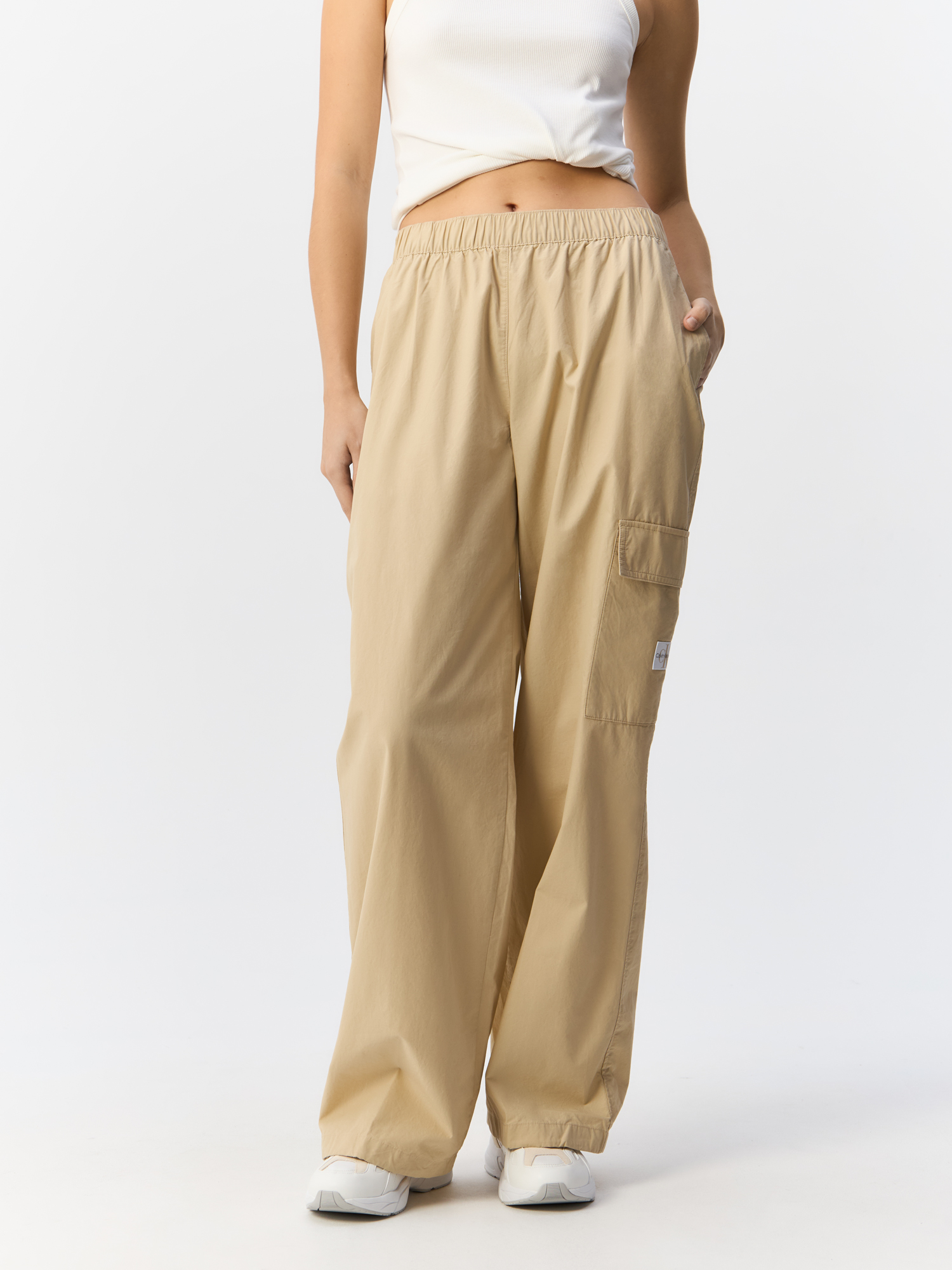 

Брюки женские Calvin Klein Jeans Cotton Utility Trousers J20J223586 бежевые XS, Бежевый, Cotton Utility Trousers