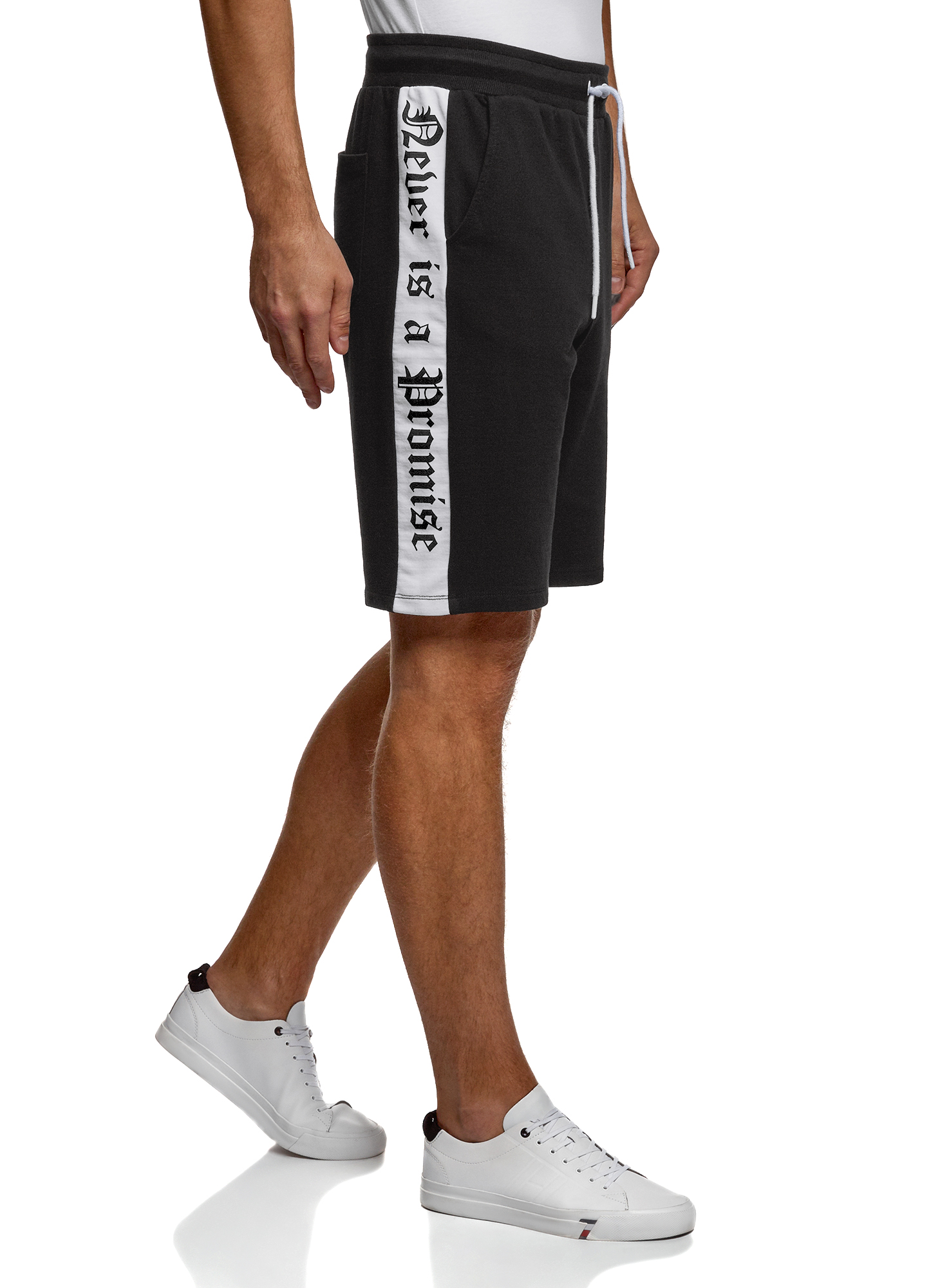 

Шорты мужские oodji 5L270019I-1 черные M, 5L270019I-1