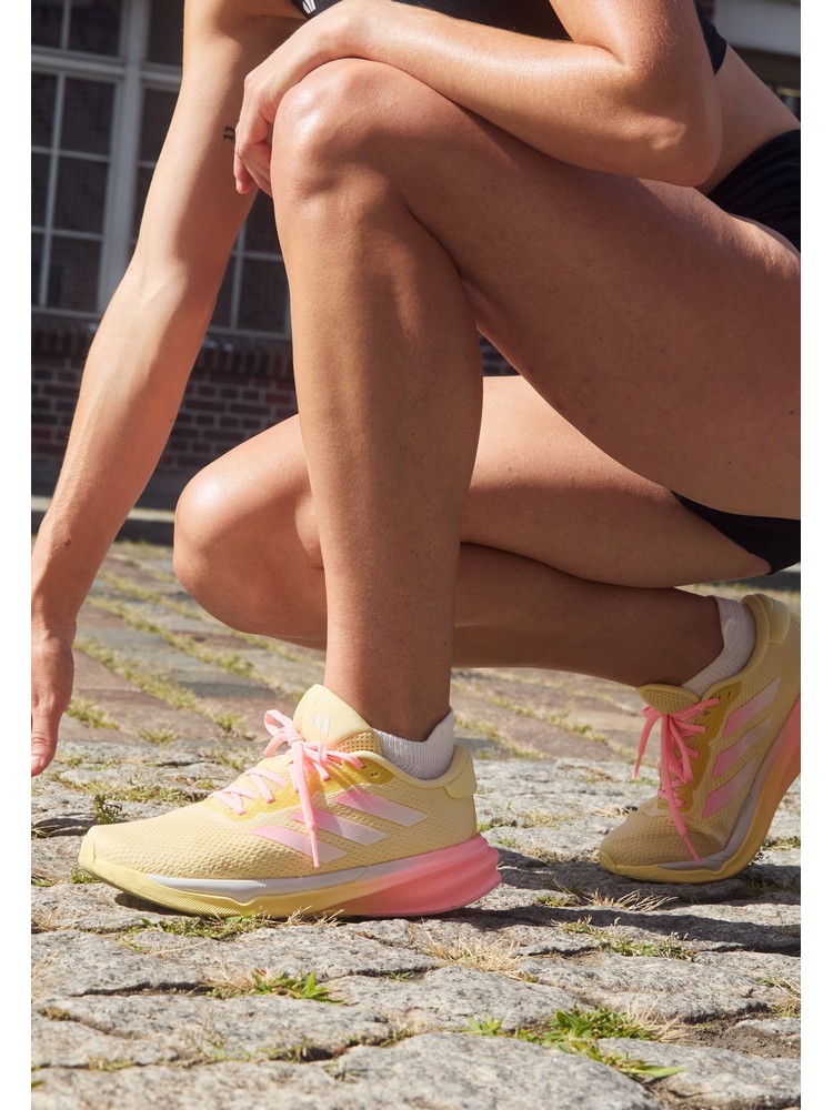 

Кроссовки женские Adidas AD541A2BQ желтые 39 1/3 EU, Желтый, AD541A2BQ