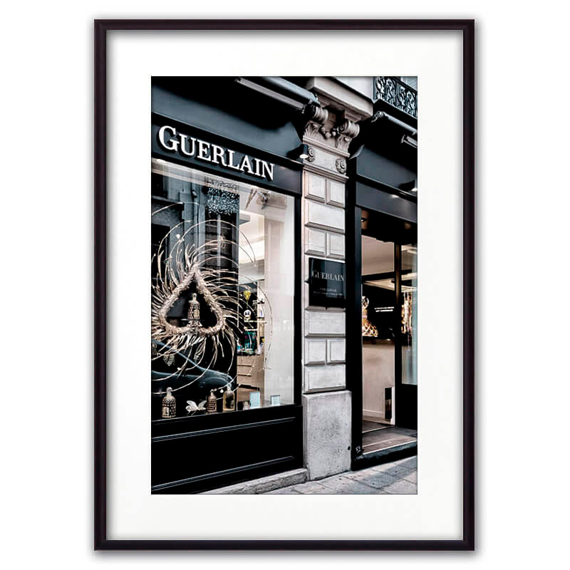 

Постер в рамке Витрина Guerlain 30х40 см, Дом Корлеоне