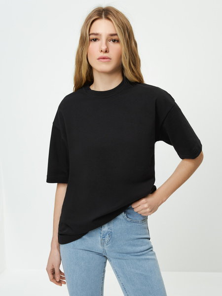 

Футболка женская ZARINA 3121520426 черная XS, 3121520426