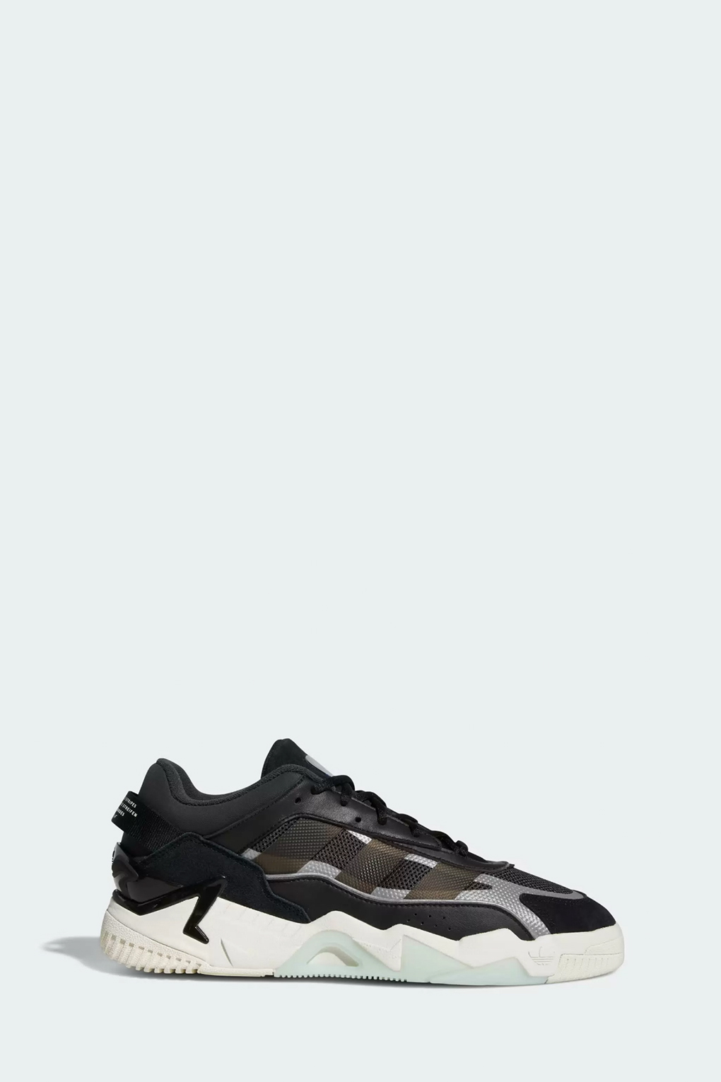 

Кроссовки мужские Adidas GX7095 черные 12.5 UK, Черный, GX7095