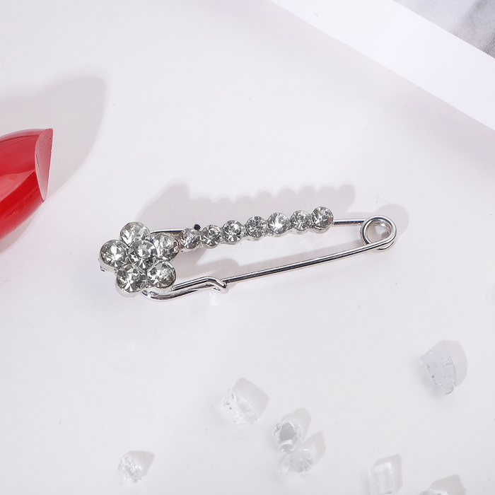 

Брошь из бижутерного сплава NoBrand 102656 Лунная дорожка, стразы, 102656