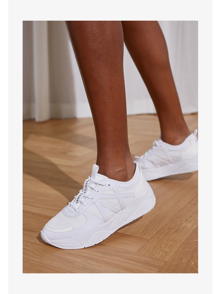 

Кроссовки женские Armani Exchange ARC11A00J белые 35 EU, Белый, ARC11A00J