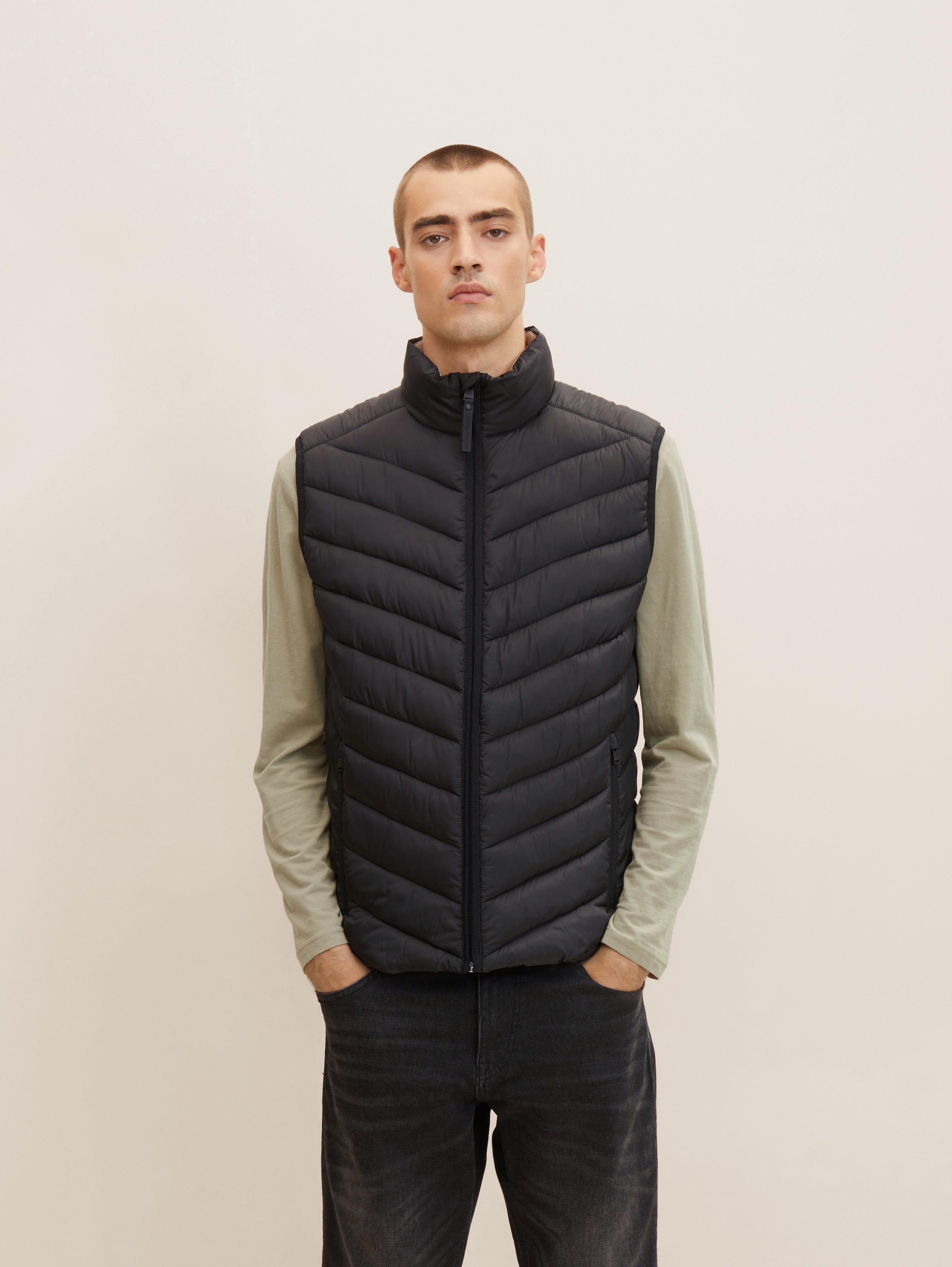 

Утепленный жилет мужской TOM TAILOR 1031473 черный 2XL, 1031473