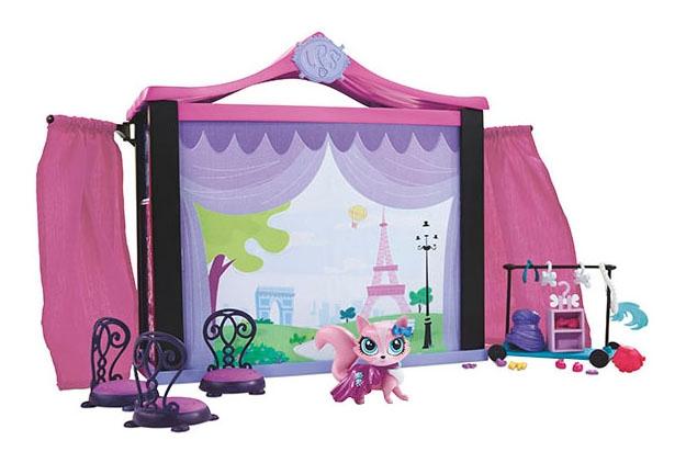 Littlest pet shop a7942 литлс пет шоп набор стильный подиум для показа мод набор фигурок littlest pet shop lps a7642 стильный мини набор 3 pepper clark