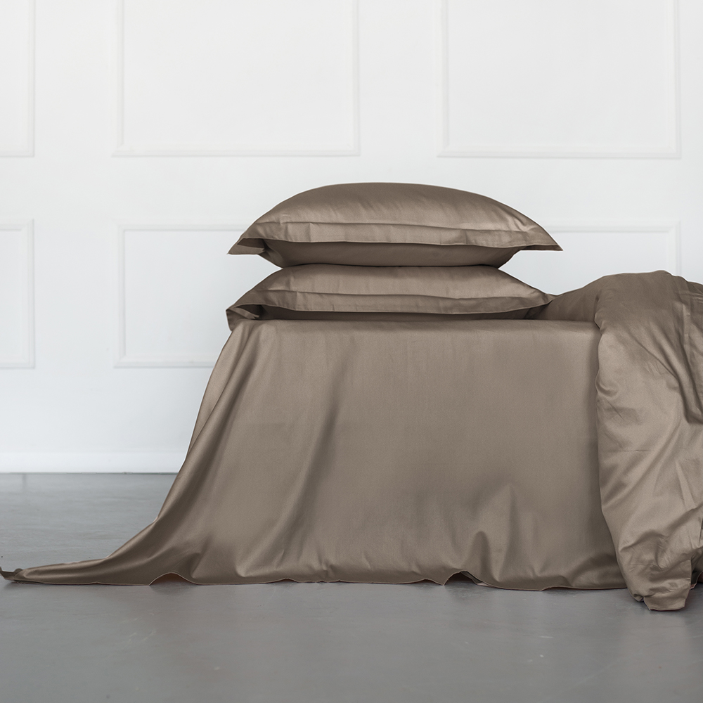 

Простыня BELLEHOME Shiny Truffle 300 ТС 200х220, тенсель