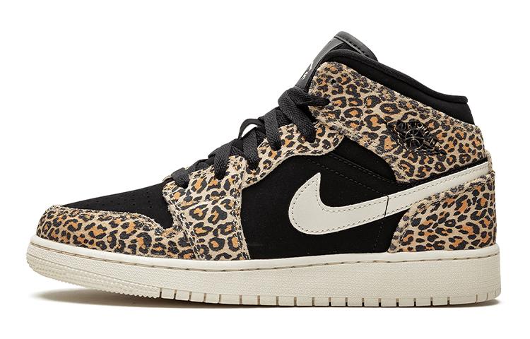 

Кеды унисекс Jordan Air Jordan 1 Mid GS коричневые 38 EU, Коричневый, Air Jordan 1 Mid GS