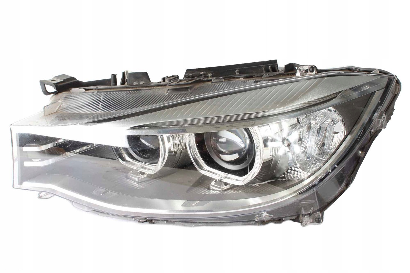 Фара R Automotive Lighting  ALRU676512102