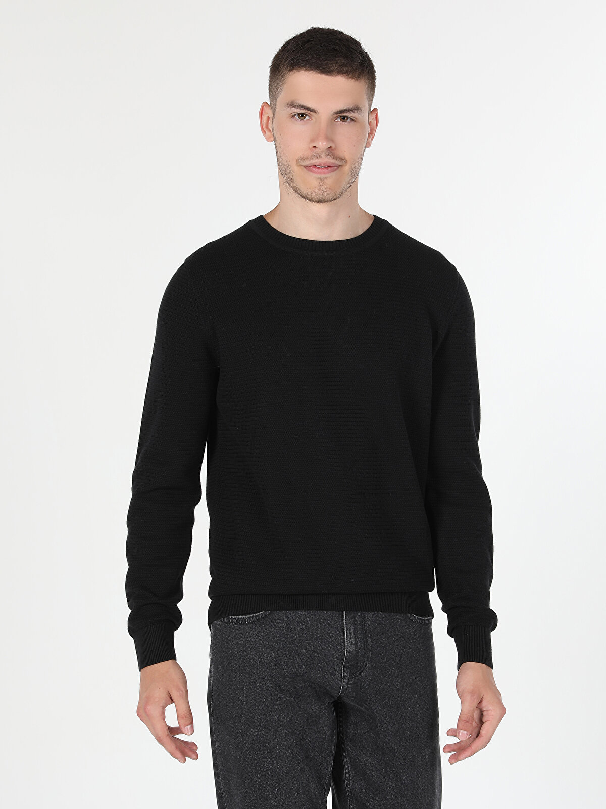 

Джемпер мужской Colin's CL1046786 черный XS, CL1046786
