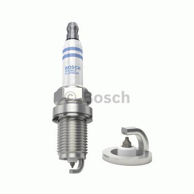 

Свеча зажигания Bosch 0242240627