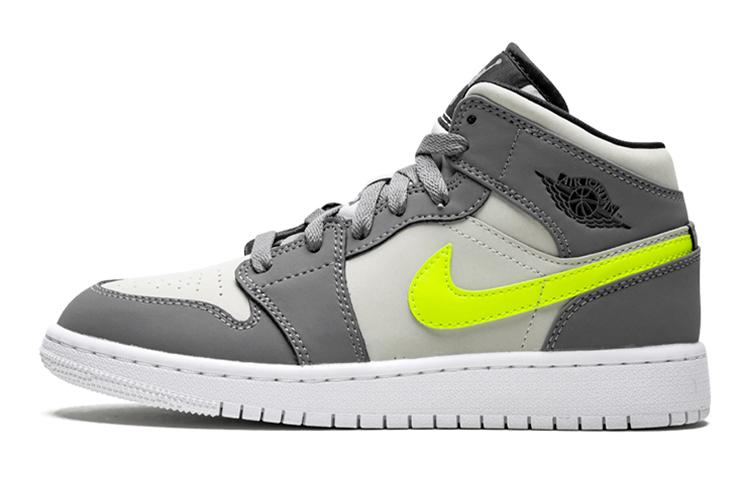 

Кеды унисекс Jordan Air Jordan 1 Mid Gunsmoke Volt GS серые 38.5 EU, Серый, Air Jordan 1 Mid Gunsmoke Volt GS