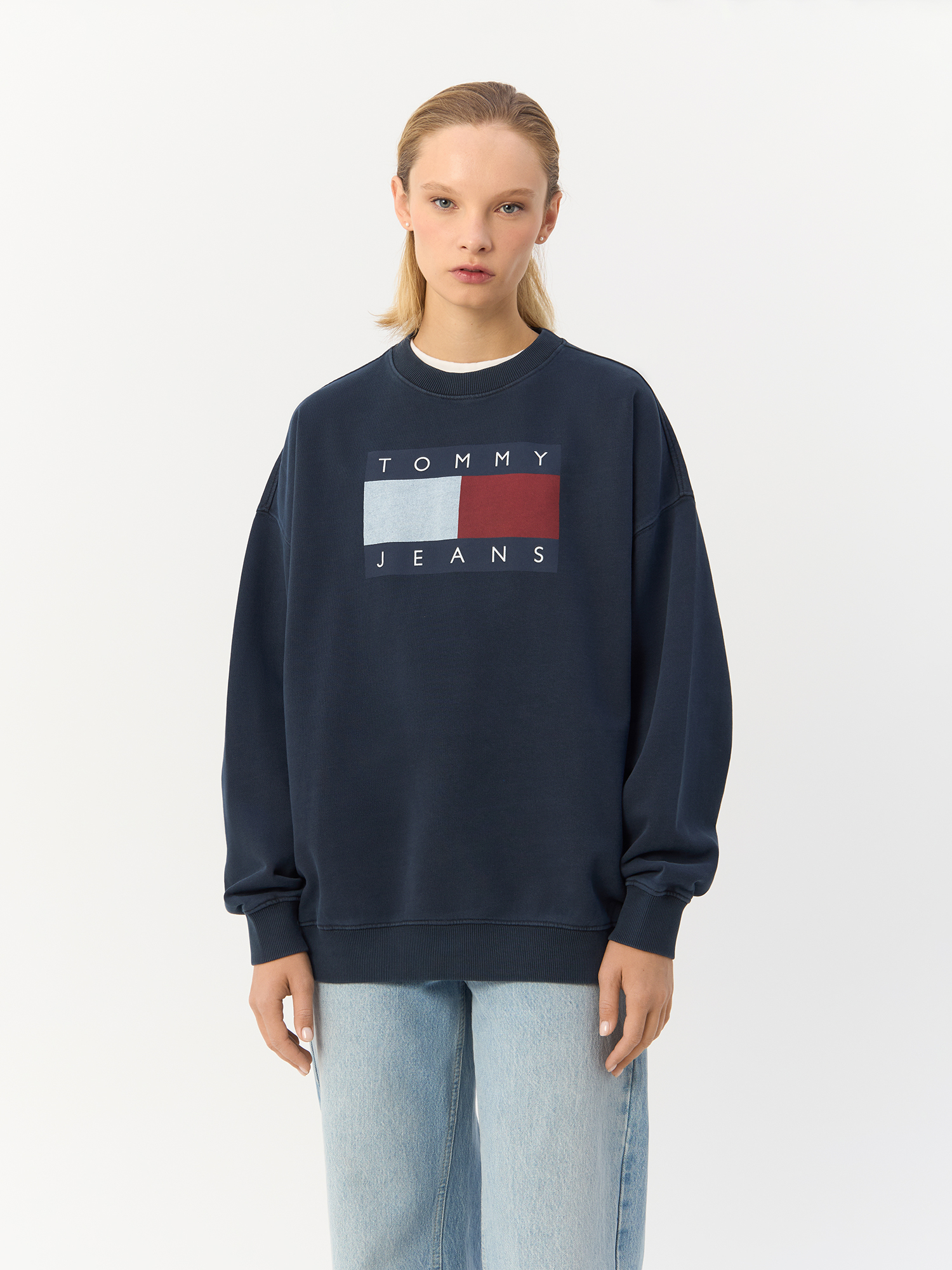 

Свитшот женский Tommy Hilfiger Tjw Ovs Tommy Flag Crew DW0DW18623 синий S, Tjw Ovs Tommy Flag Crew