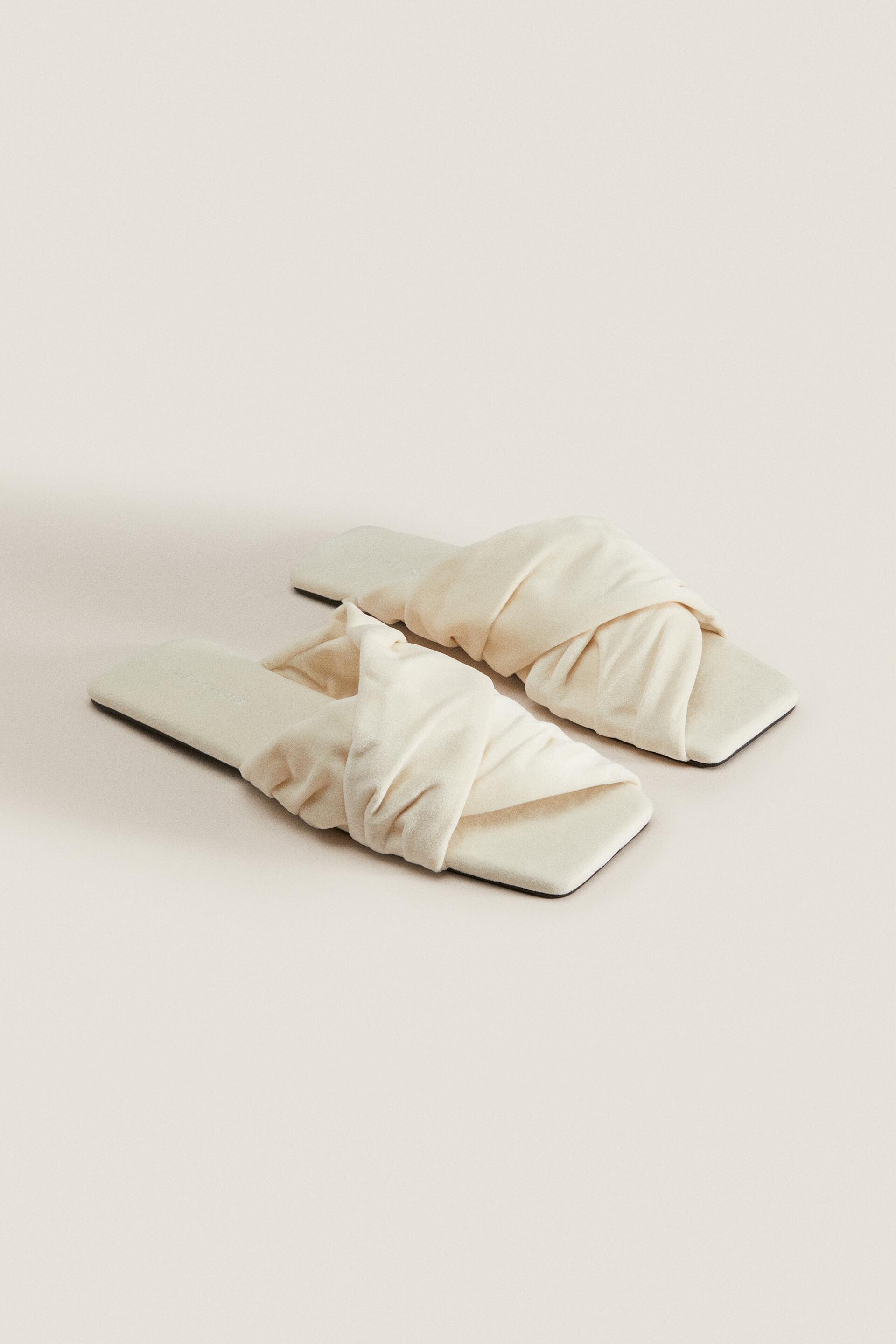 

Мюли женские ZARA 11042001 белые 37 RU (доставка из-за рубежа), 11042001