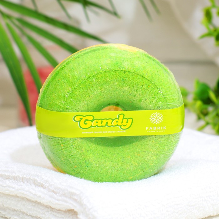 Бомбочка для ванн Fabrik Cosmetology Candy с пенкой, 120 г