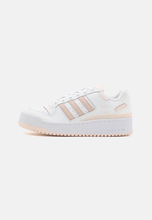 

Кеды женские Adidas AD111A2HC белые 41 1/3 EU, Белый, AD111A2HC