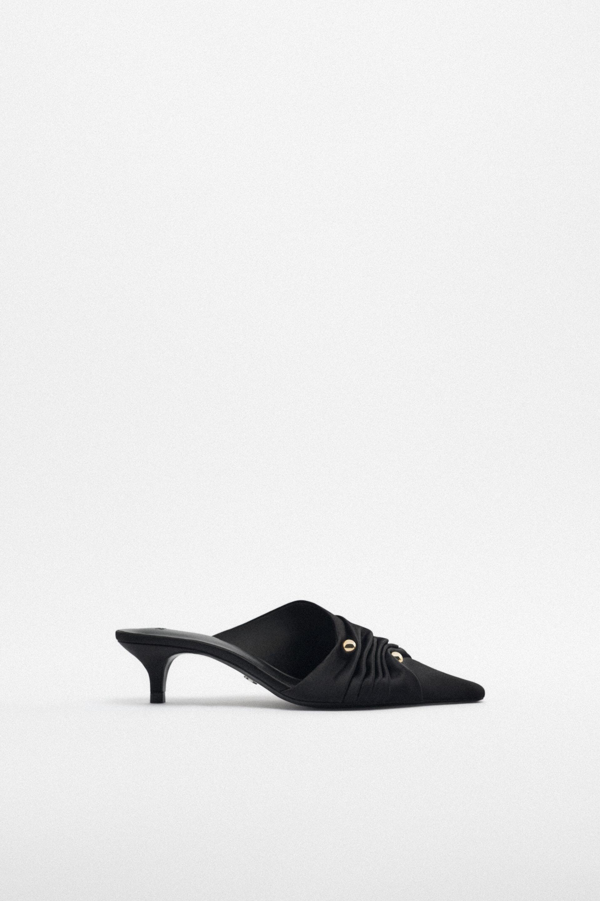 

Мюли женские ZARA 199826 черные 38 RU (доставка из-за рубежа), 199826