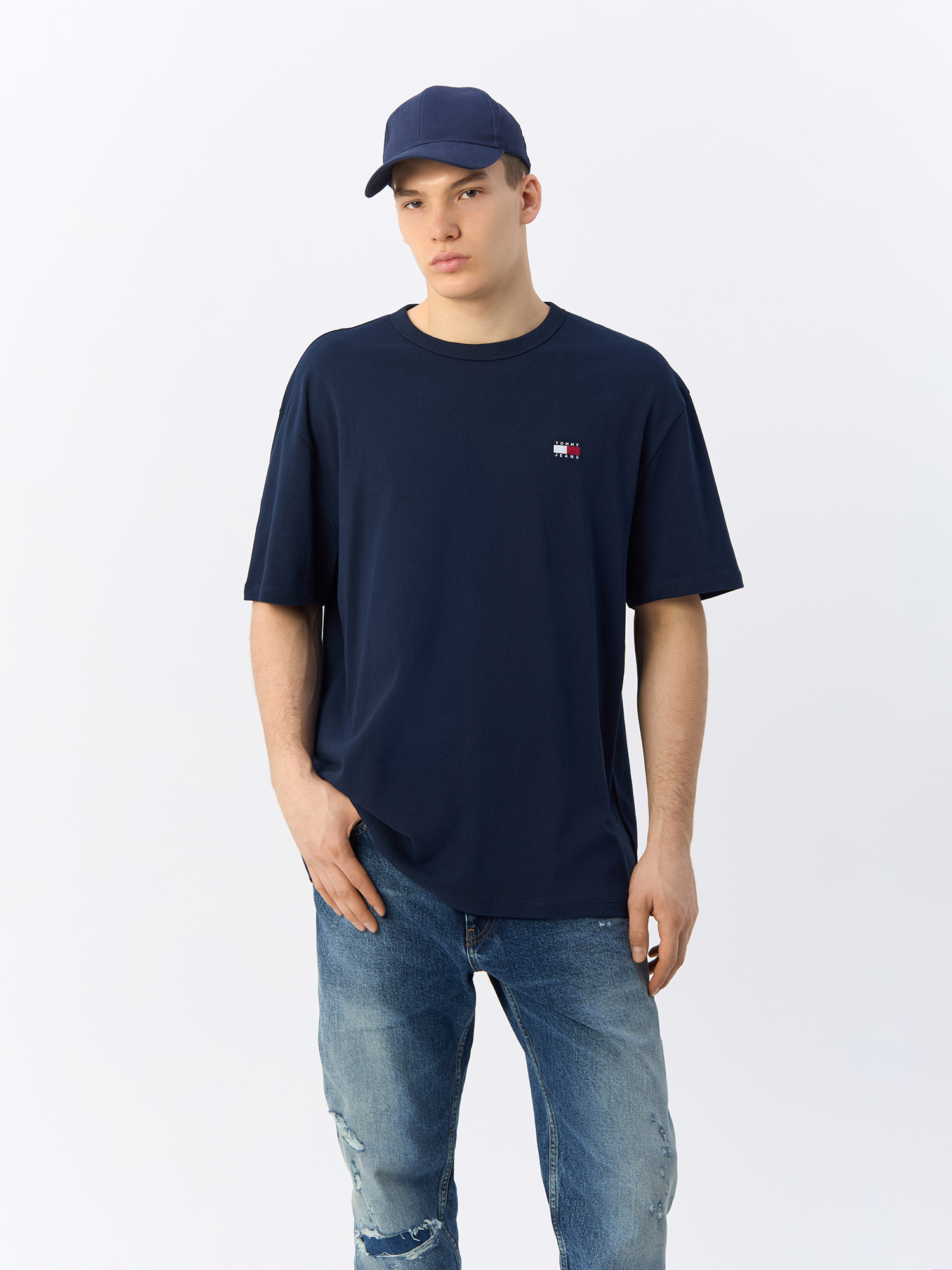 

Футболка мужская Tommy Hilfiger DM0DM17995 синяя S, Синий, DM0DM17995