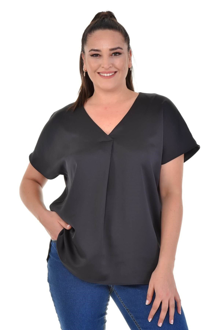 

Блуза женская My Line Moda 1438 черная 48 RU (товары доставляются из-за рубежа), 1438