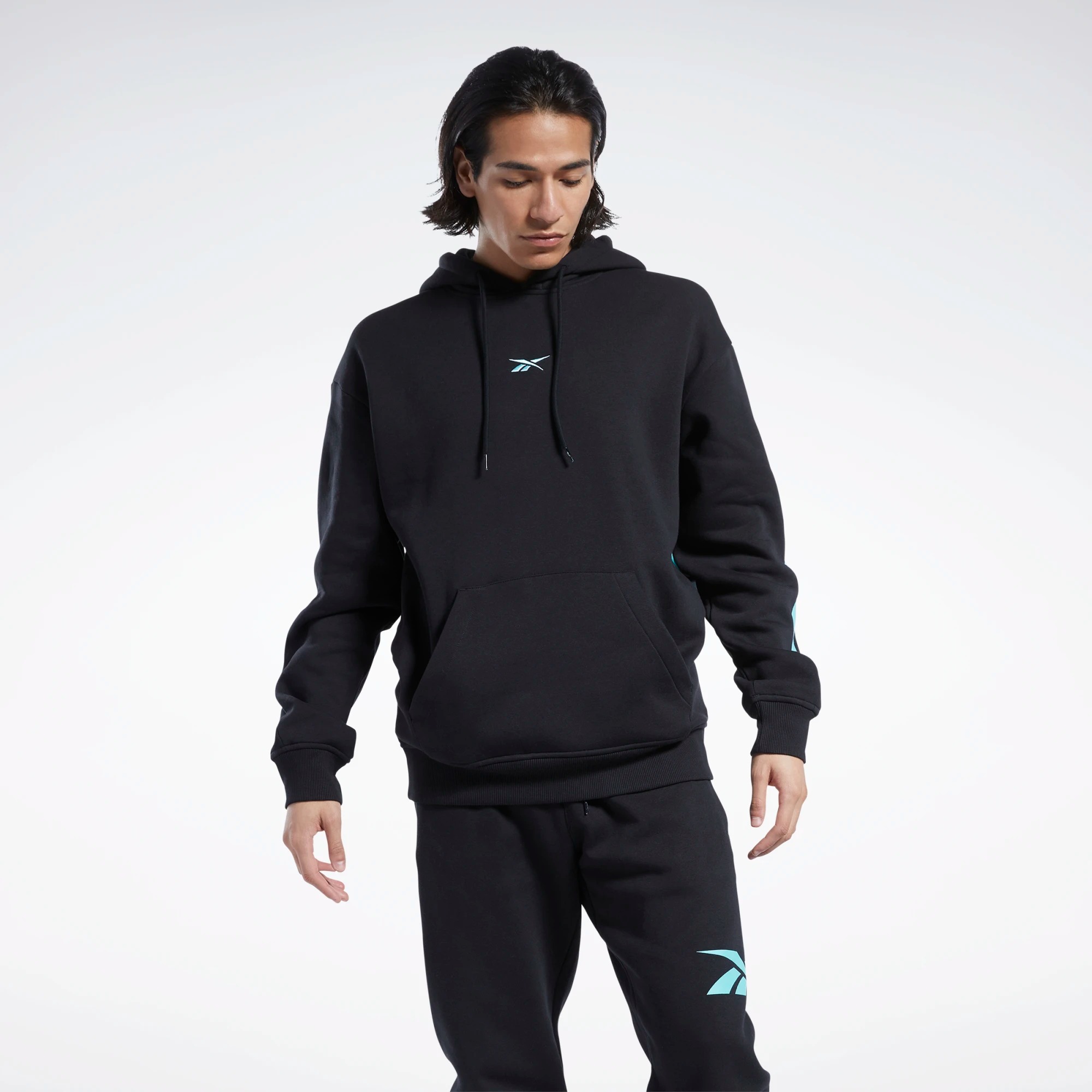 

Худи мужское Reebok Classics Brand Proud Hoodie черное 2XL, Classics Brand Proud Hoodie