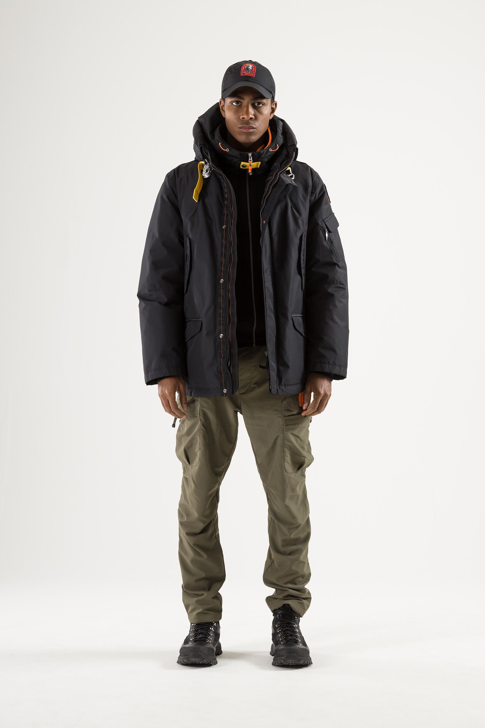 

Пуховик мужской Parajumpers MC03RIGHTHANDCORE 48 RU, MC03RIGHTHANDCORE