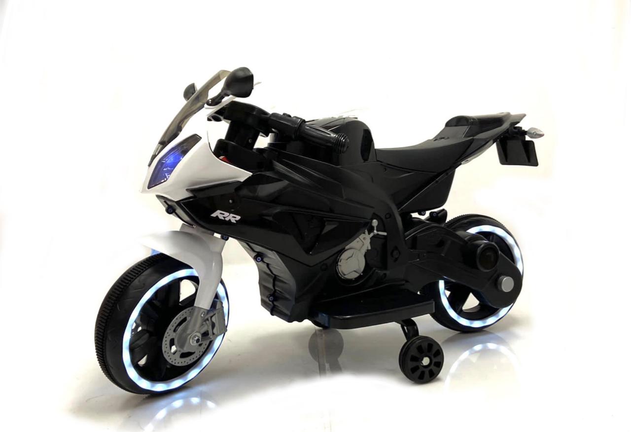 RiverToys Детский электромотоцикл X002XX черно-белый электромотоцикл rivertoys z111zz белый
