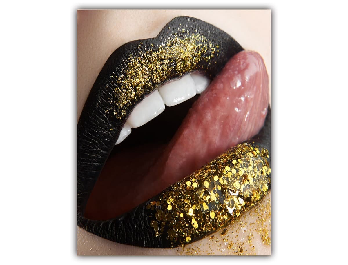 

Картина Добродаров 52х66 Девушка с черными губами LIPS-6, LIPS-6