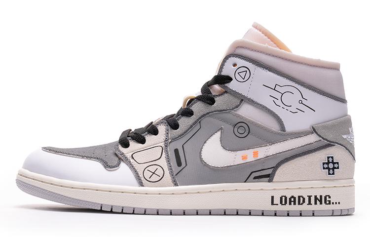 

Кеды унисекс Jordan Air Jordan 1 Mid PS5 3.0 серые 42 EU, Серый, Air Jordan 1 Mid PS5 3.0
