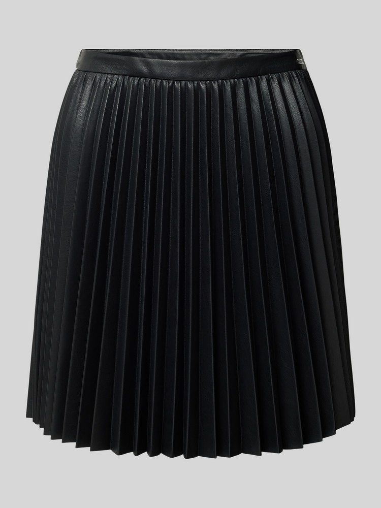 

Юбка женская Armani Exchange 6DYN24.YNNNZ черная 34 EU, Черный, 6DYN24.YNNNZ